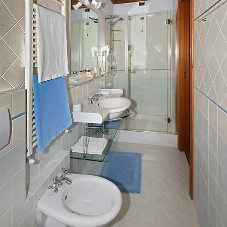 Hotel Chez Nous 3*